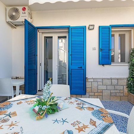 Ferienwohnung A Due Passi Dal Mare Torre Lapillo Exterior foto