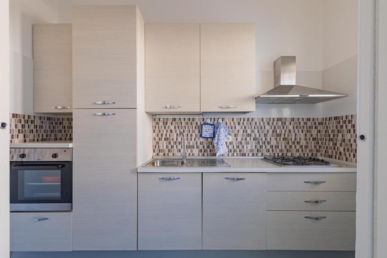 Ferienwohnung A Due Passi Dal Mare Torre Lapillo Exterior foto