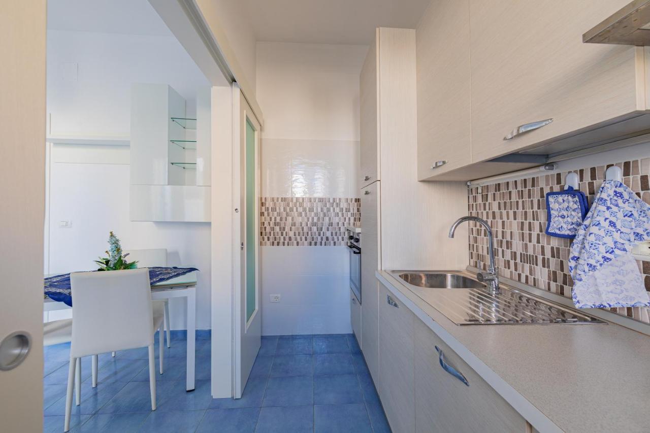 Ferienwohnung A Due Passi Dal Mare Torre Lapillo Exterior foto